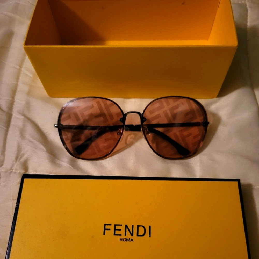 Fendi Aviator Style Sunglasses